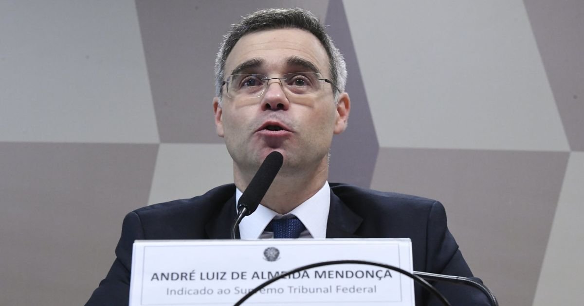 Mendonça assume caso INSS após saída de Toffoli no STF, decisão impacta aposentadorias e benefícios previdenciários em Minas Gerais.