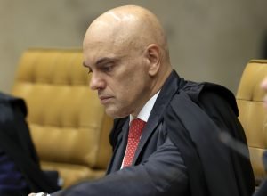 Trump Media acusa Moraes de censura ao ordenar bloqueio de conta americana na plataforma Rumble.