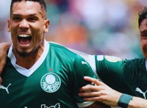 Imagem simulada de Palmeiras x Chelsea com destaque para previsão da IA sobre o vencedor do Mundial de Clubes