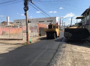 1 de 2PAVIMENTANDO A CHEGADA DE UM FUTURO MELHOR — Foto: SECOM-PMMC
