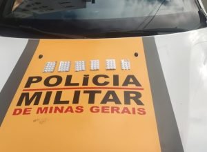 1 de 2Droga foi apreendida pela PM — Foto: Polícia Militar/Divulgação